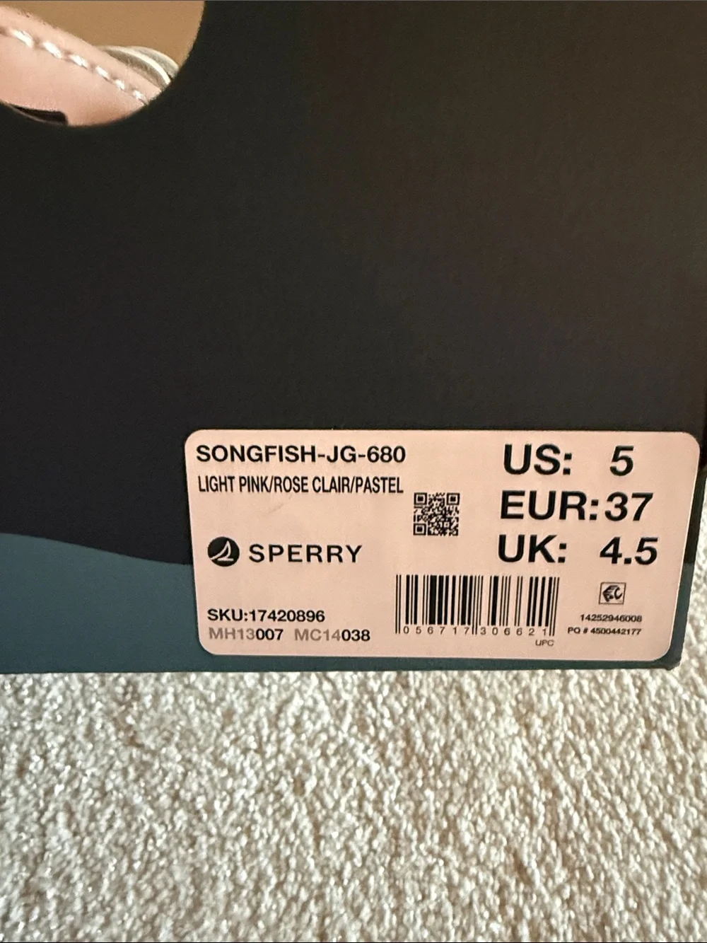 Sperry Girls Blush Leather Boat Shoes with Gold Accents new in box size 5
